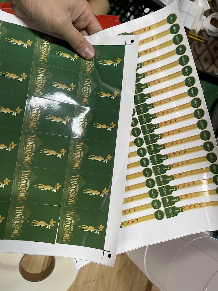 Tem nhãn mác sản phẩm chất lượng cao okami