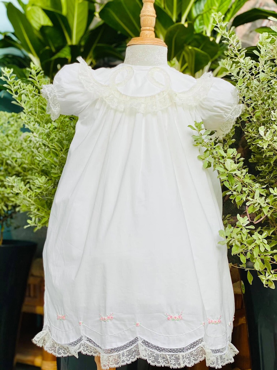 white adidas dress ADIDAS PERFORMANCE Women's Seasonal Essentials Short Dress in White Pavidas