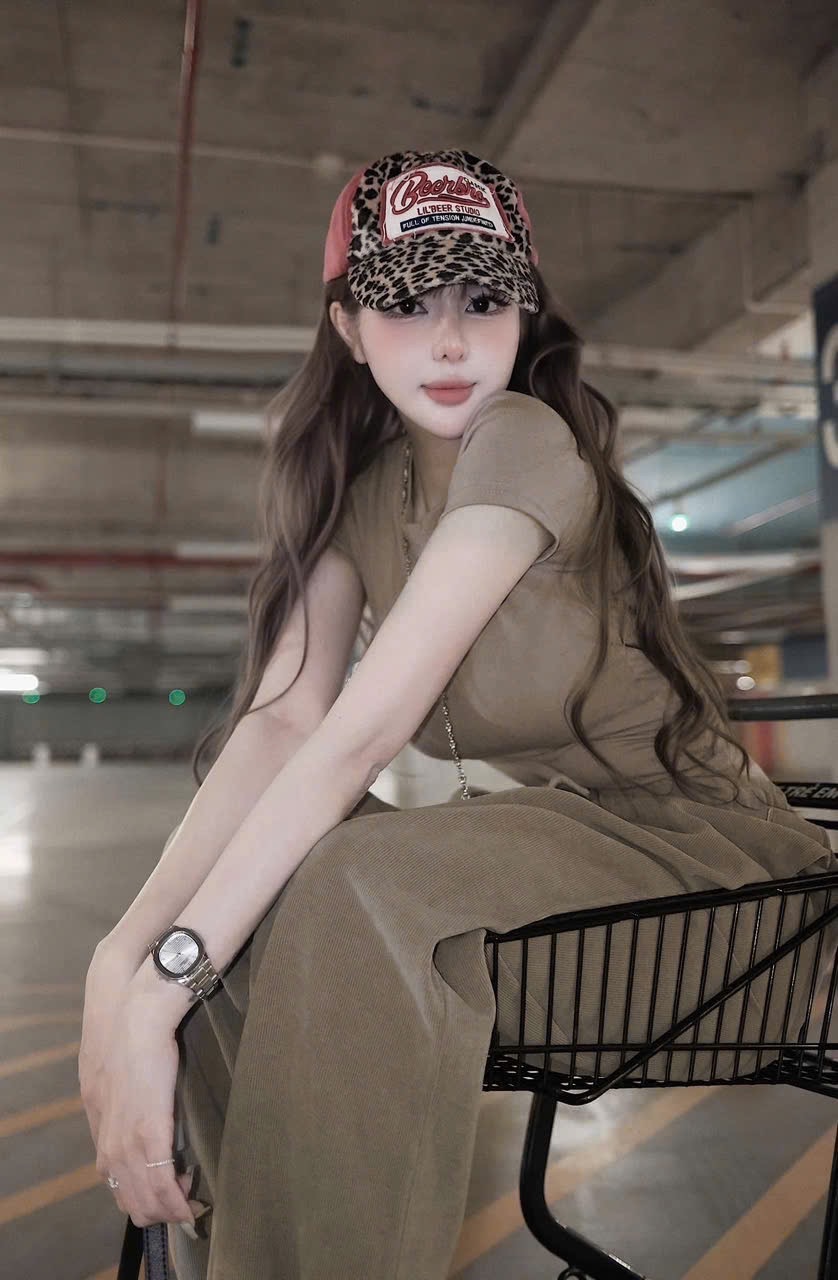 BỘ NÂU TÂY THÊU CHỮ BAD QUẦN BOM