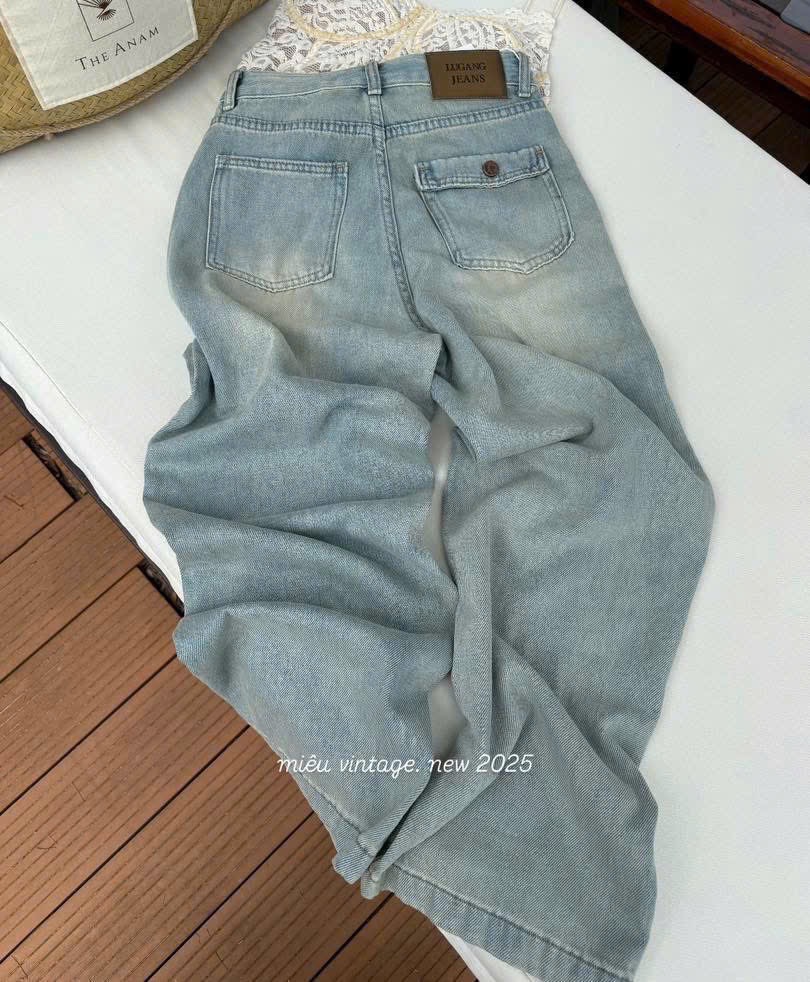 QUẦN JEAN SUÔNG NẮP TÚI SAU XANH NHẠT CT31