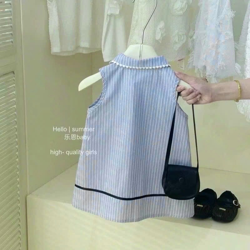 - VÁY BÉ GÁI XANH SỌC CỔ REN TRẮNG TÚI NƠ
