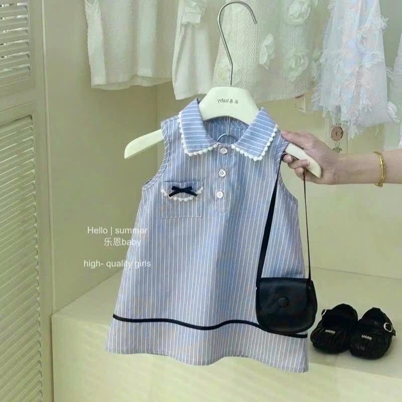 - VÁY BÉ GÁI XANH SỌC CỔ REN TRẮNG TÚI NƠ