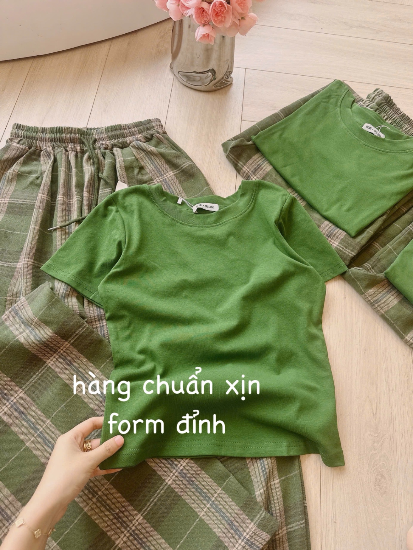 SET AO PULL CỘC MIX QUẦN KẺ XANH LA