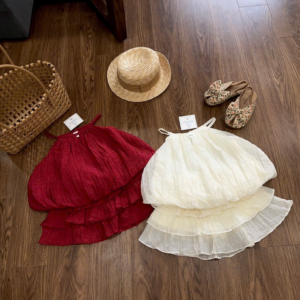 - SET TƠ ĐŨI BÍ CV BÈO 2 MÀU