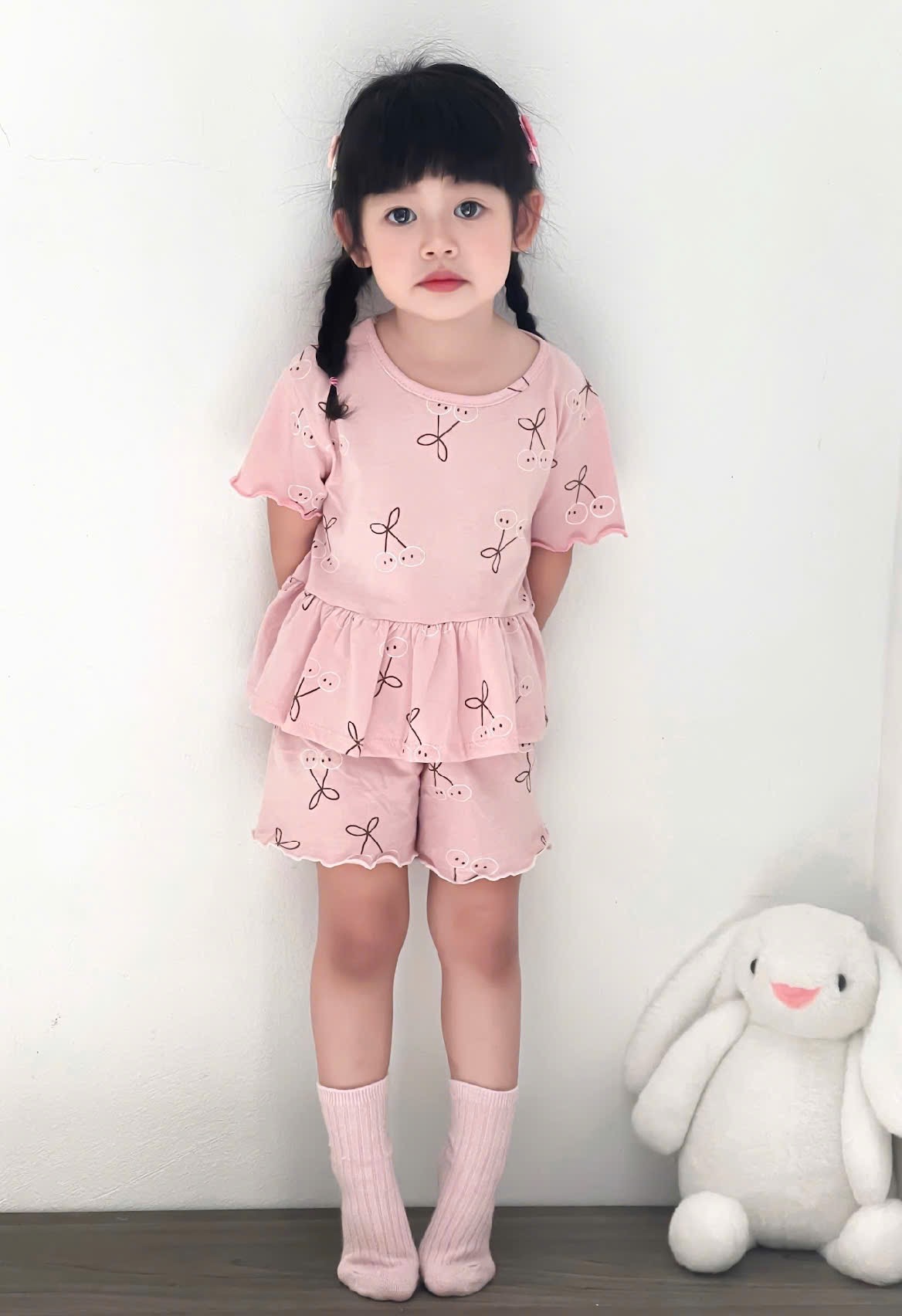 - SET 3 BỘ ĐÙI BÉ GÁI PELUM HOA NƠ ĐEN GHI HỒNG