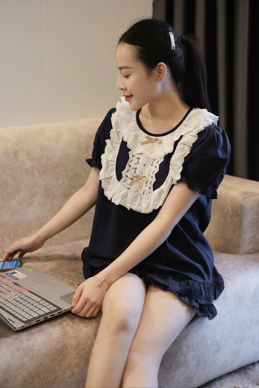- BỘ ĐŨI NỮ THAN PHỐI REN TẦNG BÈO GẤU