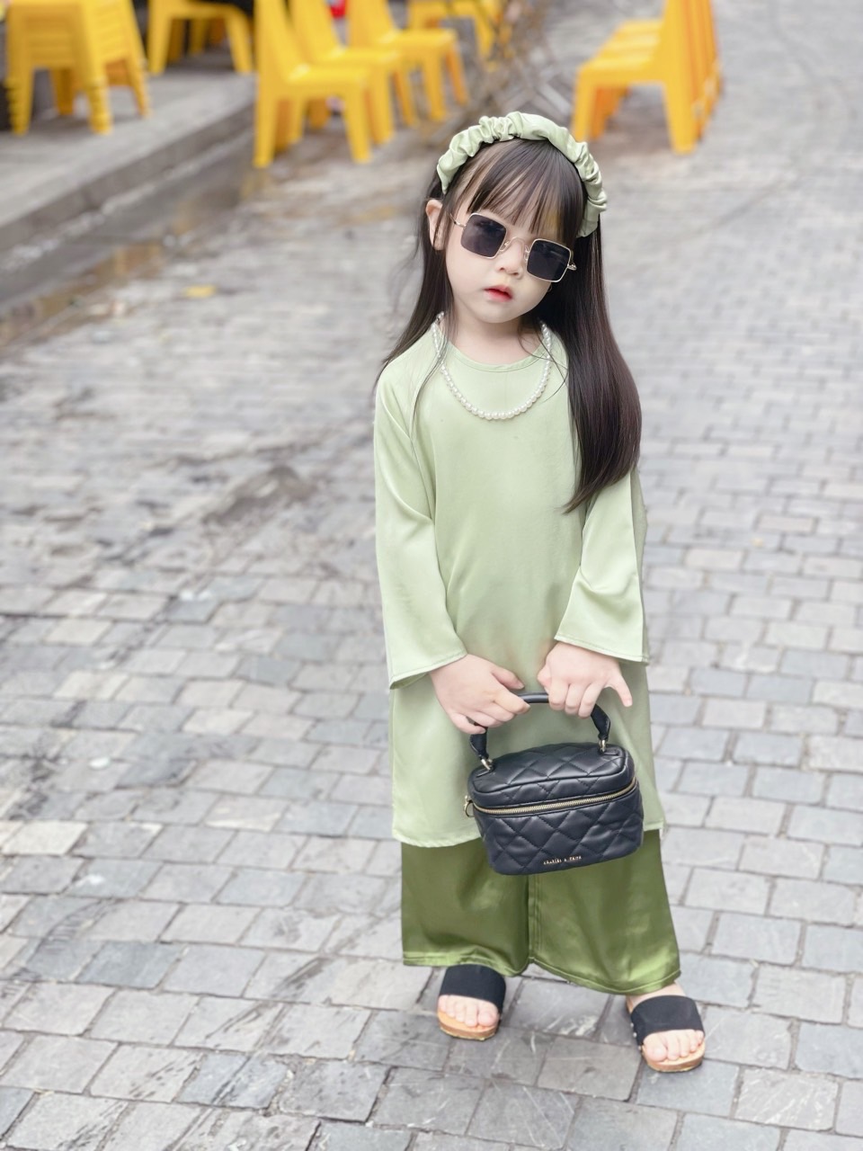 SET ÁO DÀI BÉ GÁI LỤA XANH KÈM BỜM VÒNG