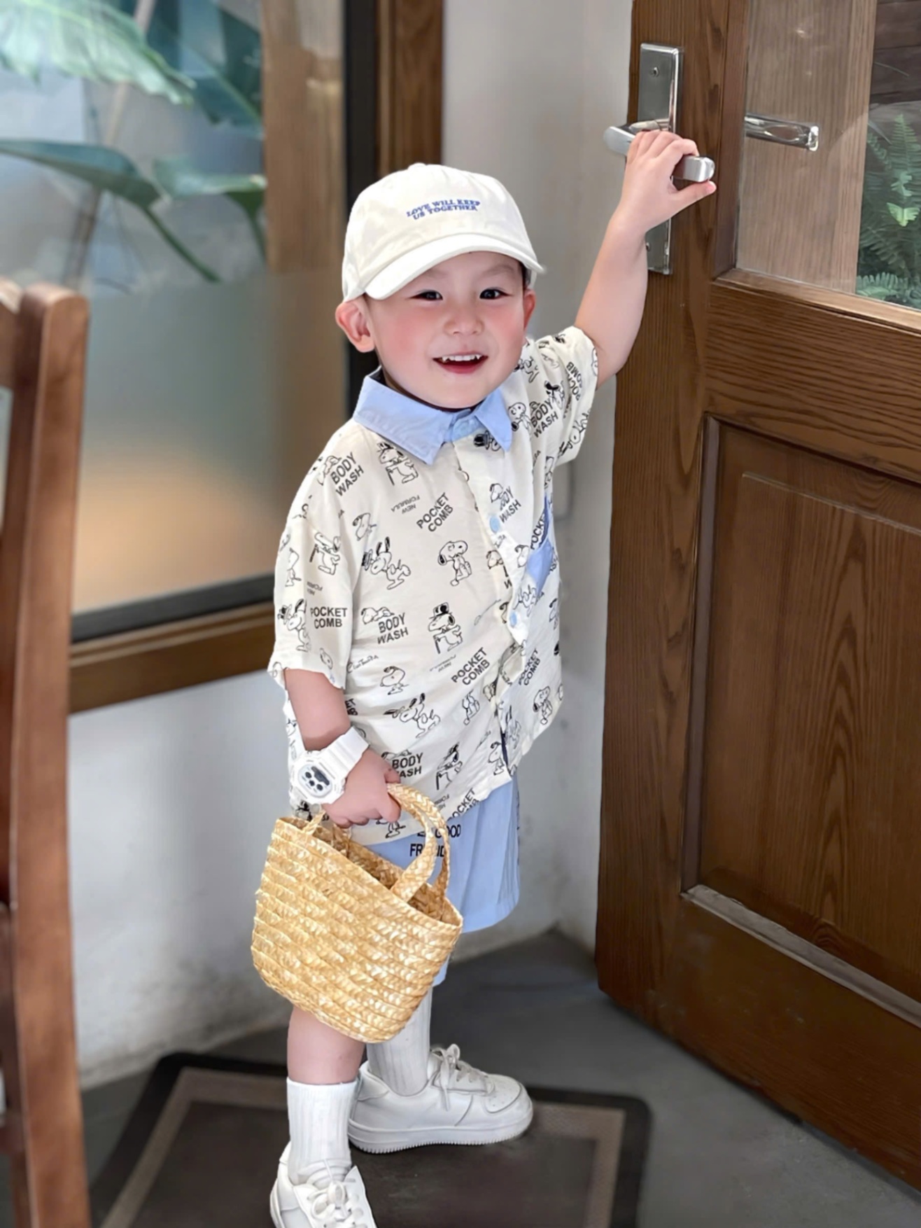 - SET BÉ TRAI ÁO SƠ MI CHÓ SNOOPY CỔ XANH