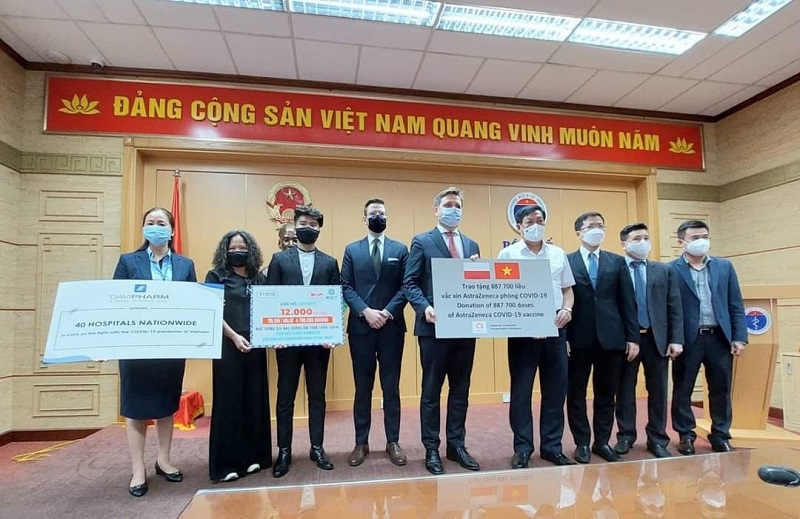 Tập đoàn Dược Mỹ Phẩm Châu Âu - EUPC GROUP trao hàng tài trợ Y tế trị giá gần 5 tỷ đồng cho Bộ Y tế Việt Nam