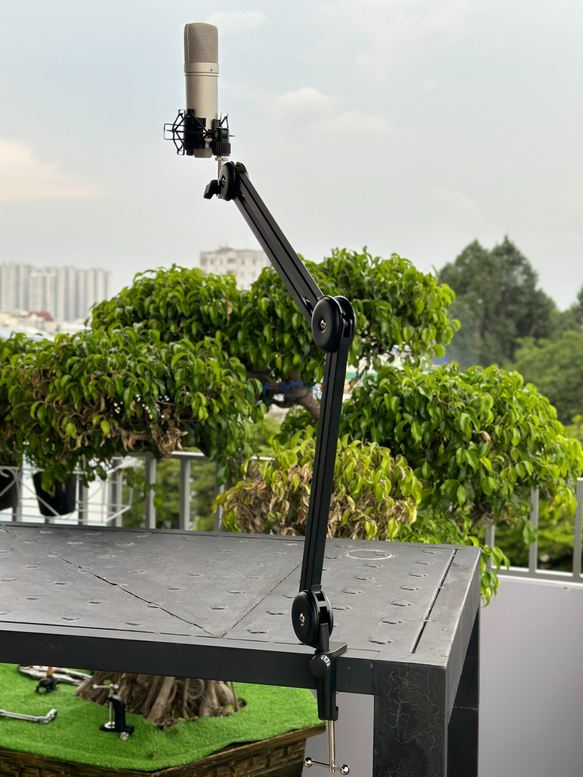 Mạnh Tiến Studio