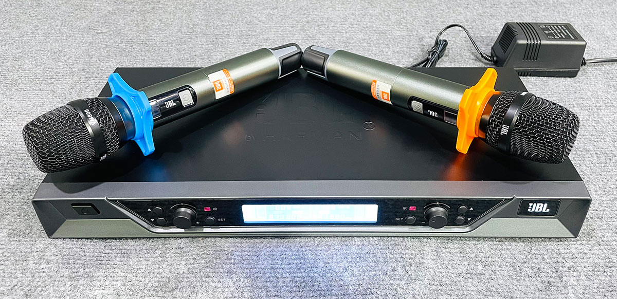 MẠNH TIẾN GIÁ SỈ