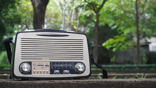 Đài FM RADIO MD-1700BT - Loa nghe nhạc kết hợp đài radio 4 băng tần