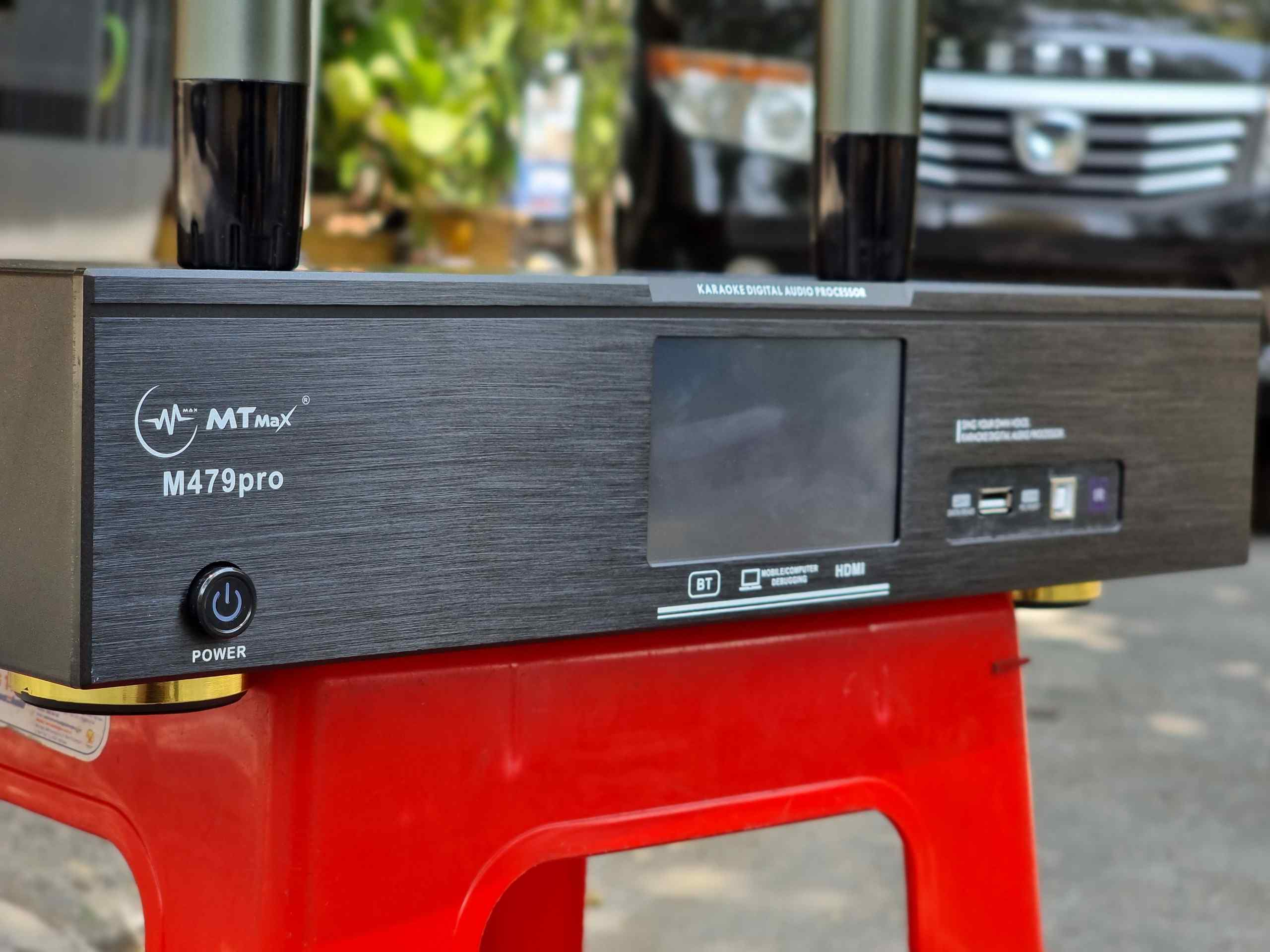 MẠNH TIẾN GIÁ SỈ