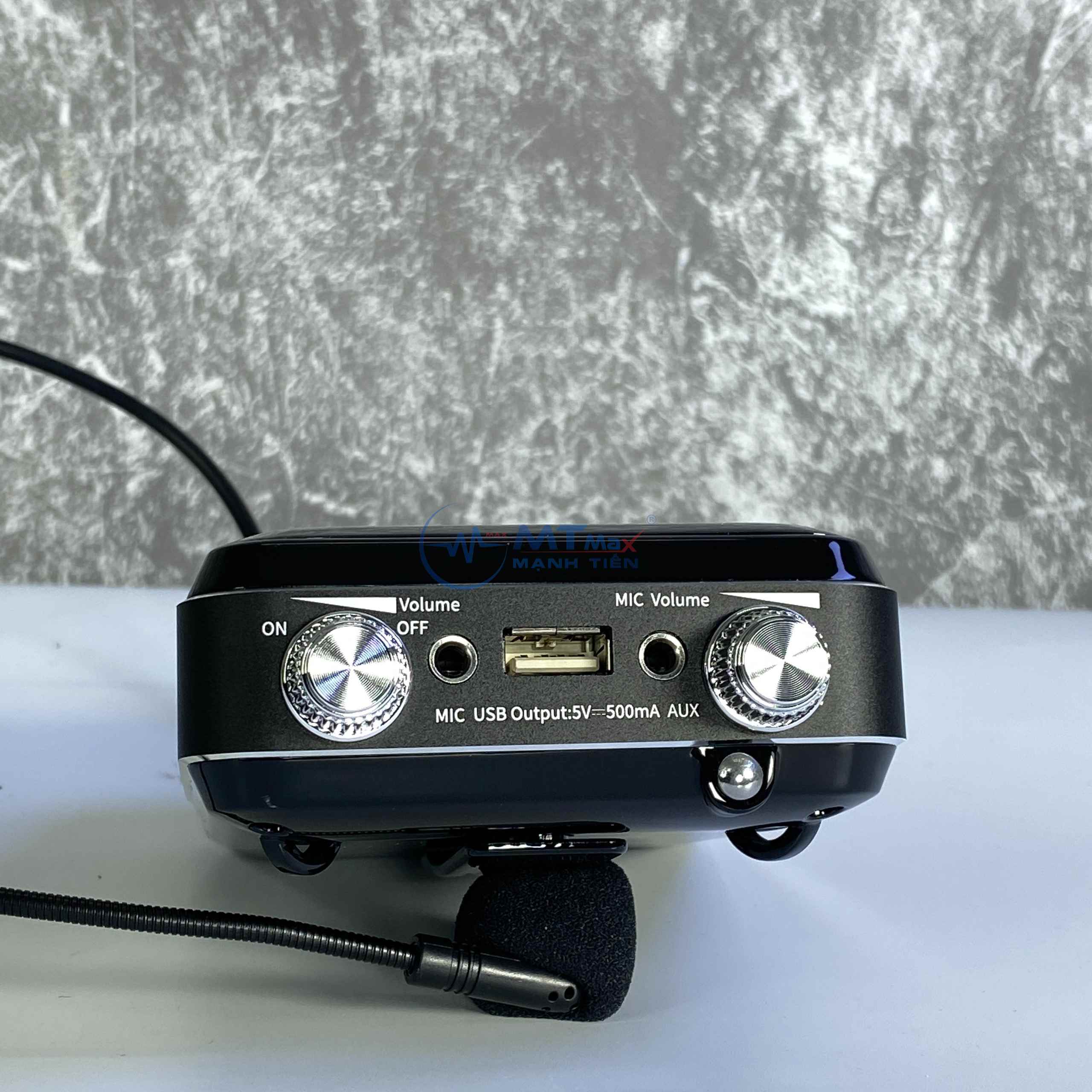 MẠNH TIẾN GIÁ SỈ