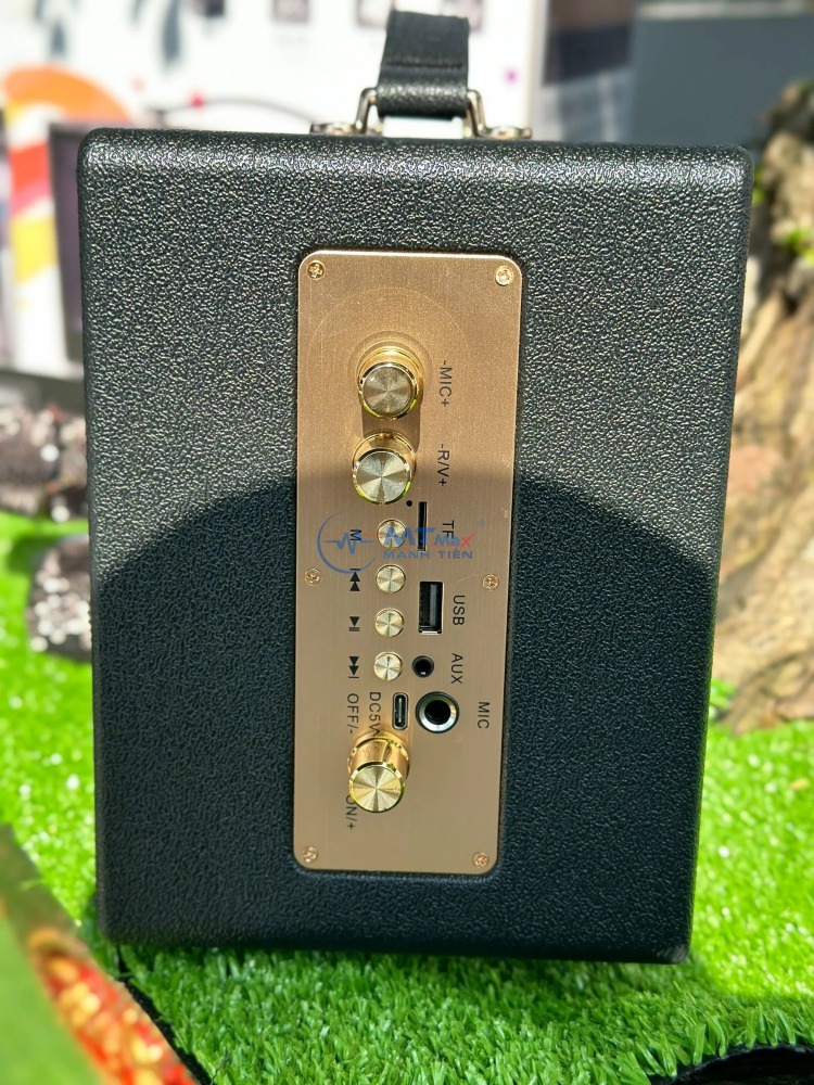 Loa Xách Tay Kimiso KMS 801 - Âm Thanh Căng Chắc Mạnh Mẽ Chân Thực Sắc Nét Đèn Led RGB Độc Đáo Nháy Theo Nhạc Kết Nối Bluetooth Dễ Dàng, Tặng Kèm 2 Micro Karaoke Sạc Pin Qua Cổng Type-C