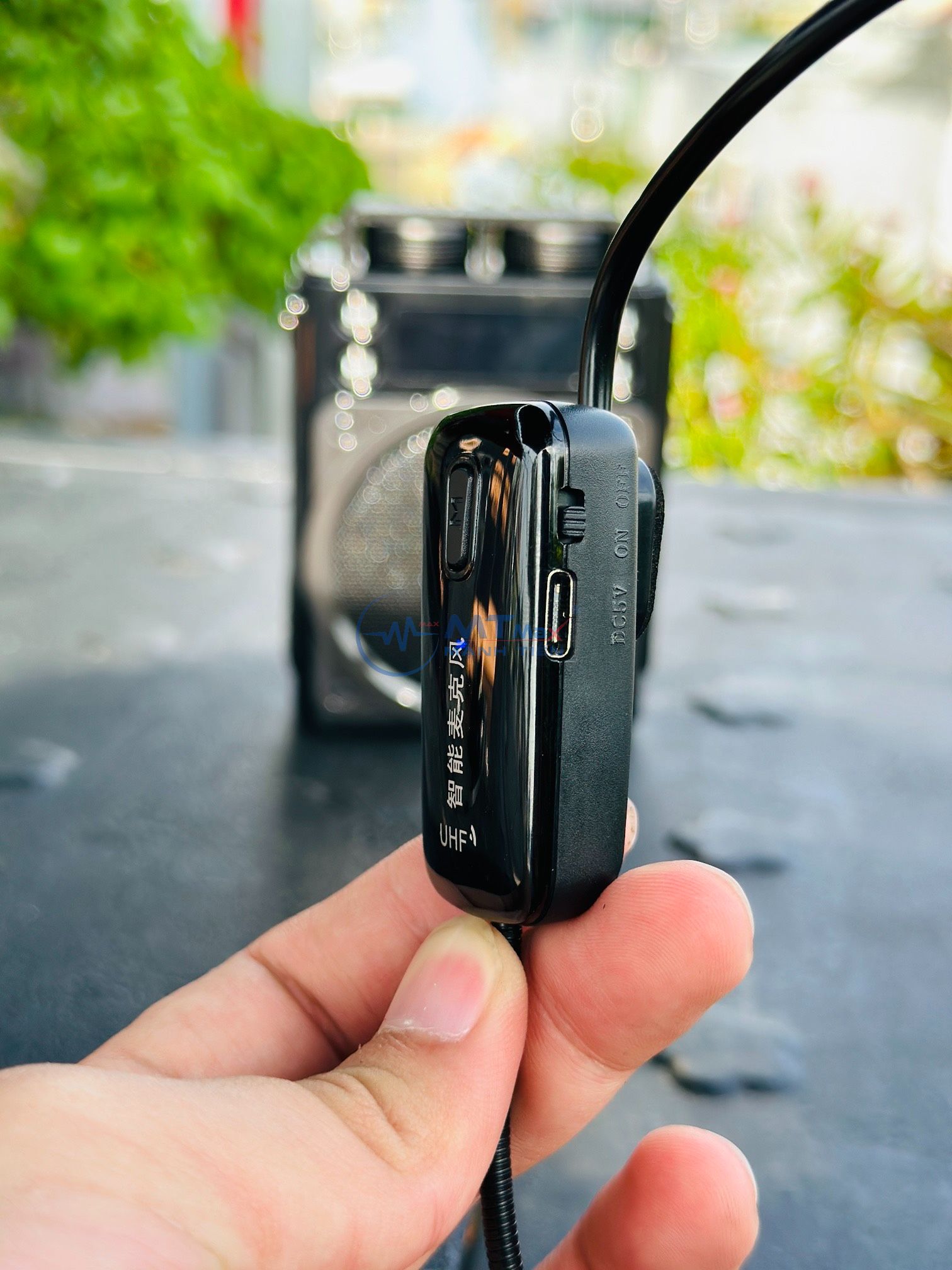 MẠNH TIẾN GIÁ SỈ