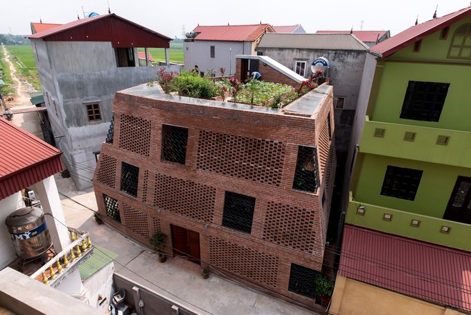 Không gian đẹp bất ngờ trong ngôi nhà mộc Hà Nội
