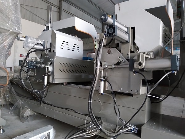 Máy cắt nhôm 2 đầu lưỡi 520 mới nhất 2026