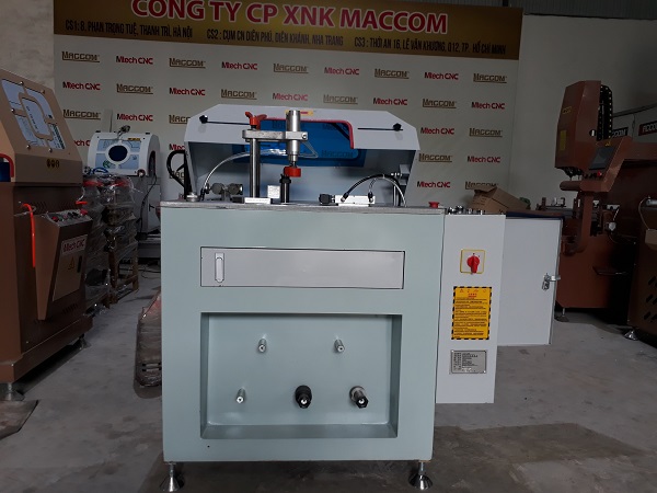 Máy Phay Đố Thay Dao Nhanh Nhập Khẩu