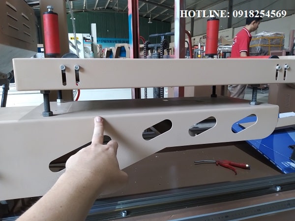 MÁY CẮT NHÔM HAI ĐẦU MC99 LƯỠI 500MM