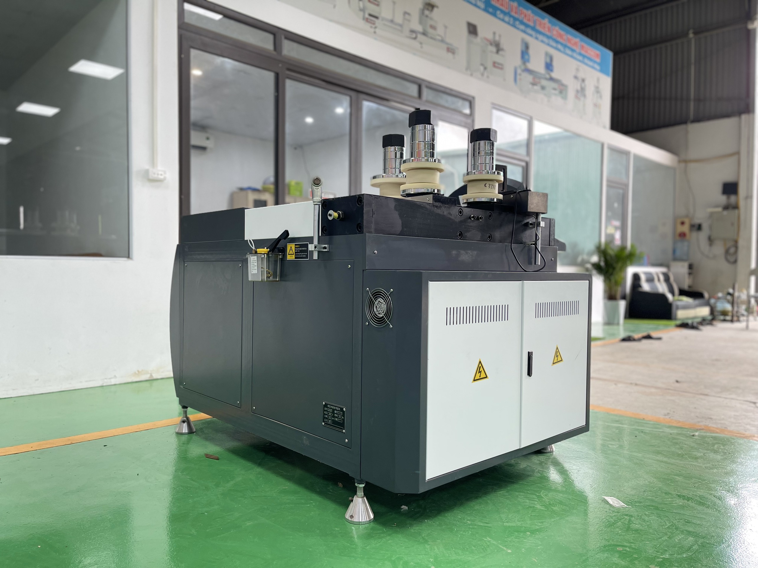 MÁY UỐN VÒM NHÔM CNC ĐA HỆ