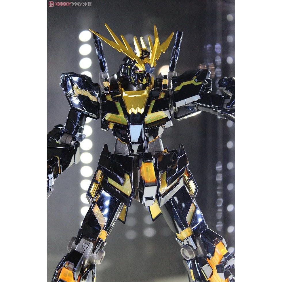 Bandai MG 1/100 Unicorn Gundam 02 Banshee Titanium Finish - Model Kit - Neuf