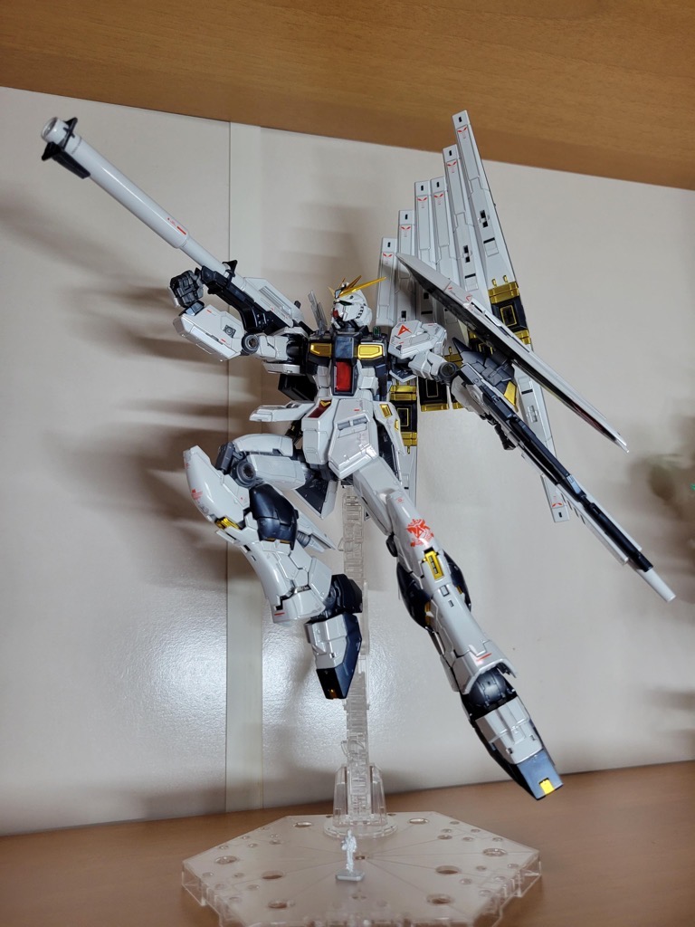 P-Bandai: RG 1/144 RX-93 nu Gundam [Titanium Finish]