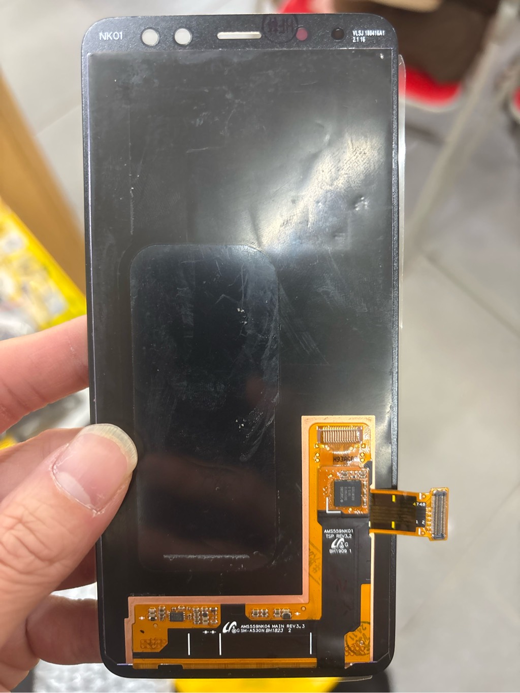 lcd-ss-a8-2018-a530-zin-ek