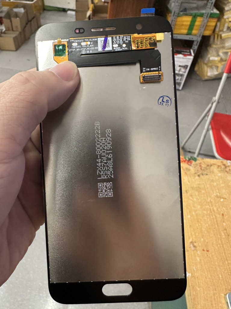 lcd-ss-j737-wide-3-den