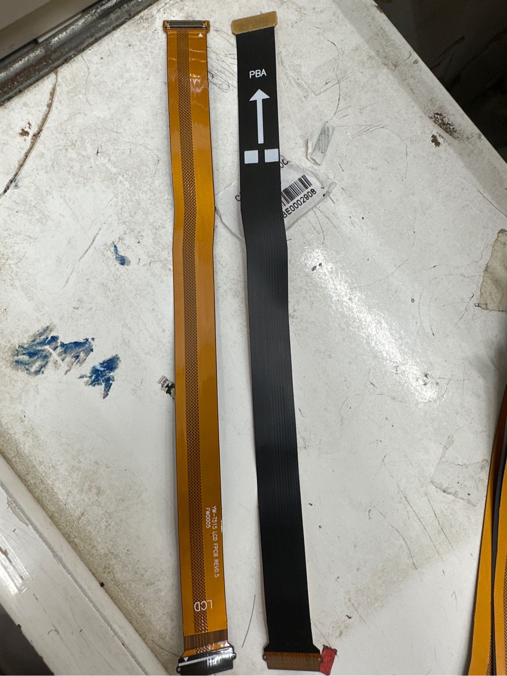 day-noi-ss-tab-t515-lcd