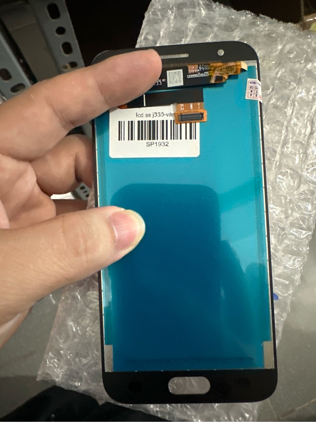 lcd-ss-j330-vang