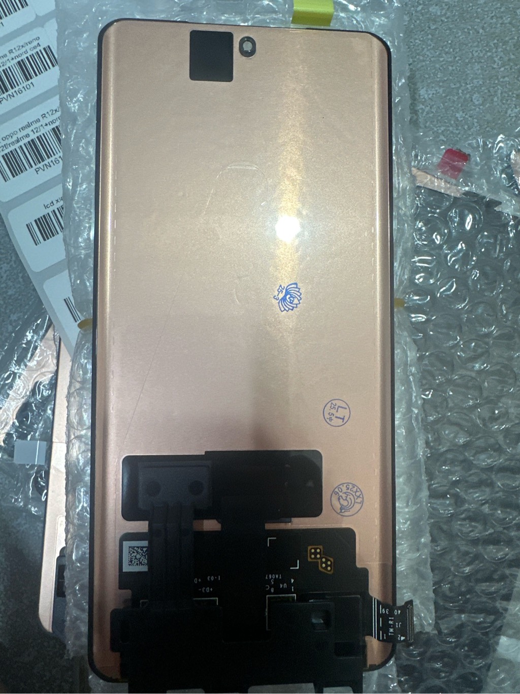 lcd-oppo-find-x6-ace-2