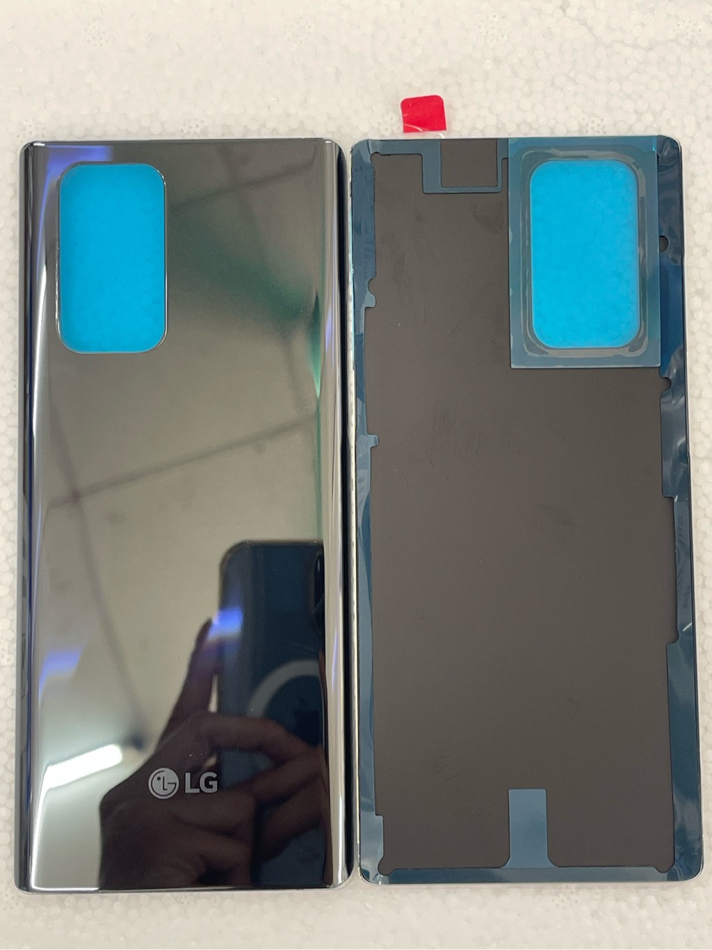 nap-lung-lg-wing-5g-mau-den-khong-kc