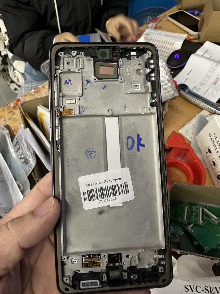lcd-ss-a73-full-khung-den