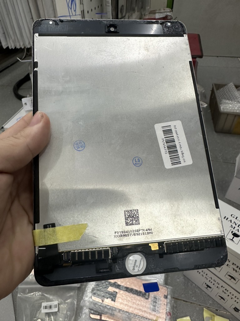 lcd-ipad-mini-4-mau-trang-zin