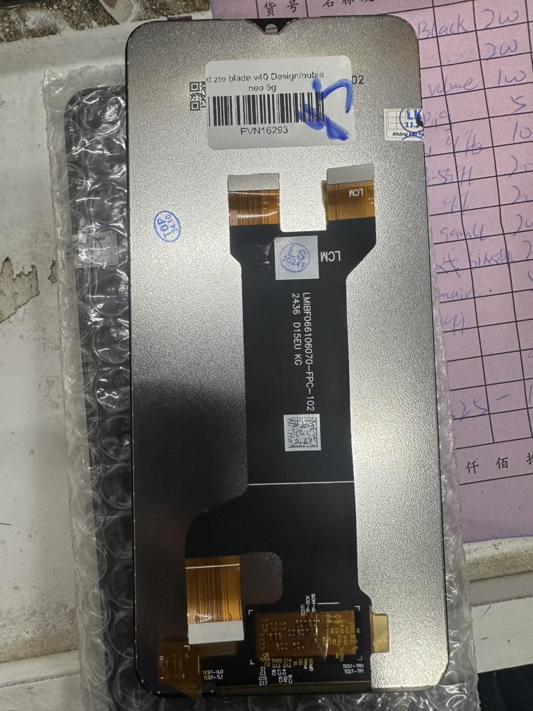 lcd-zte-blade-v40-design