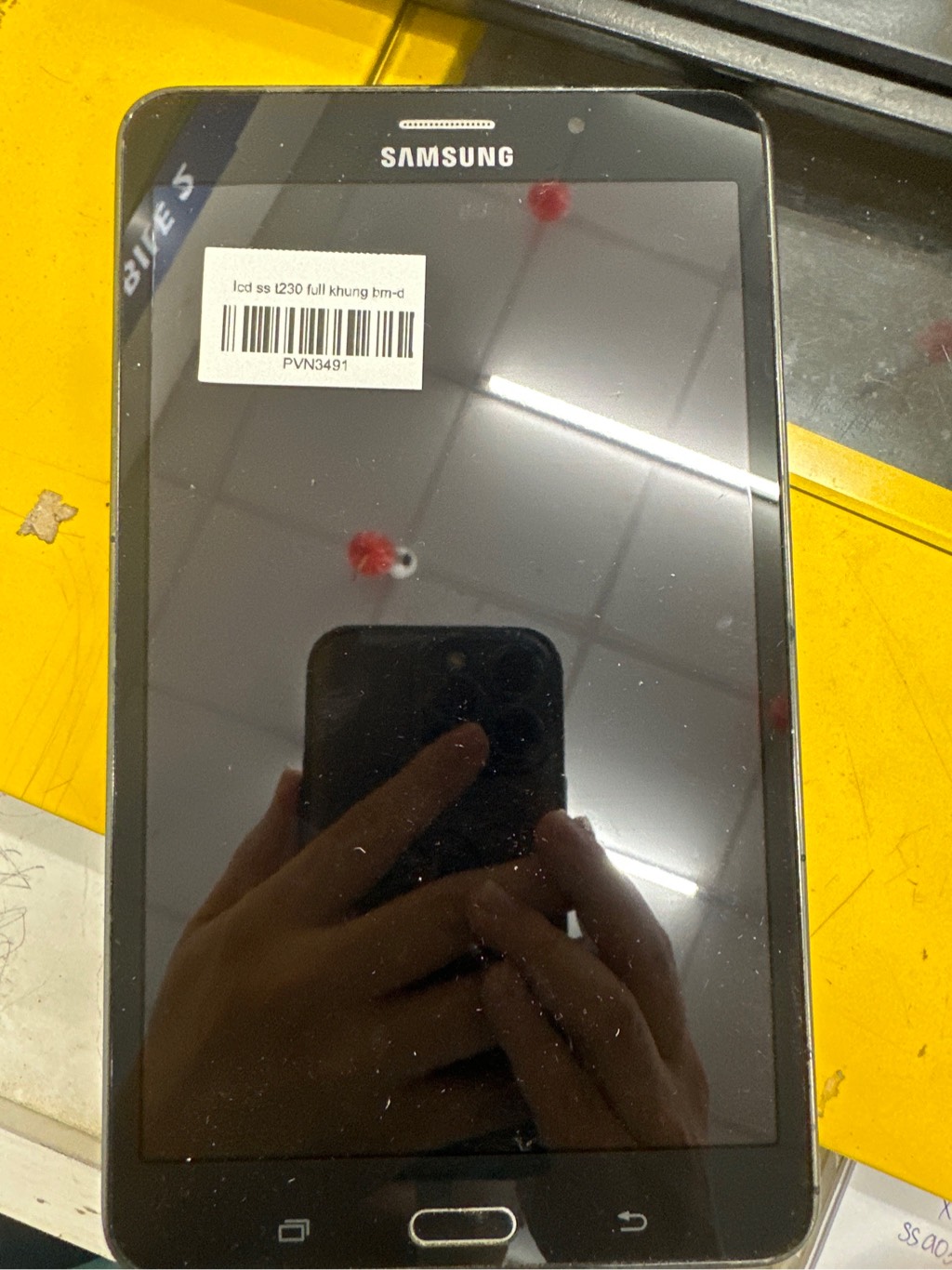 lcd-ss-t230-full-khung-bm-d