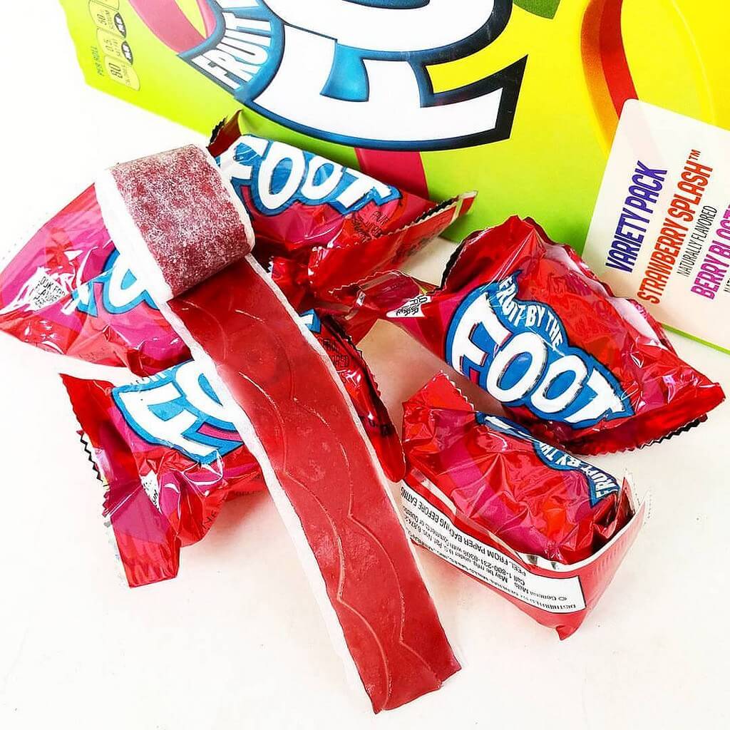 Kẹo Dẻo Trái Cây Cuộn Fruit By The Foot 48 Cuộn 