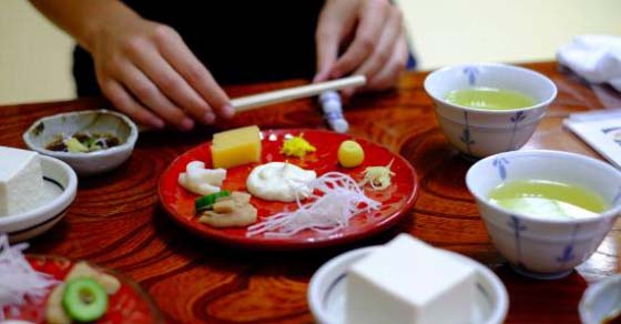 Chúng ta hãy cùng nhau tìm hiểu: Trà ở Vương quốc Anh