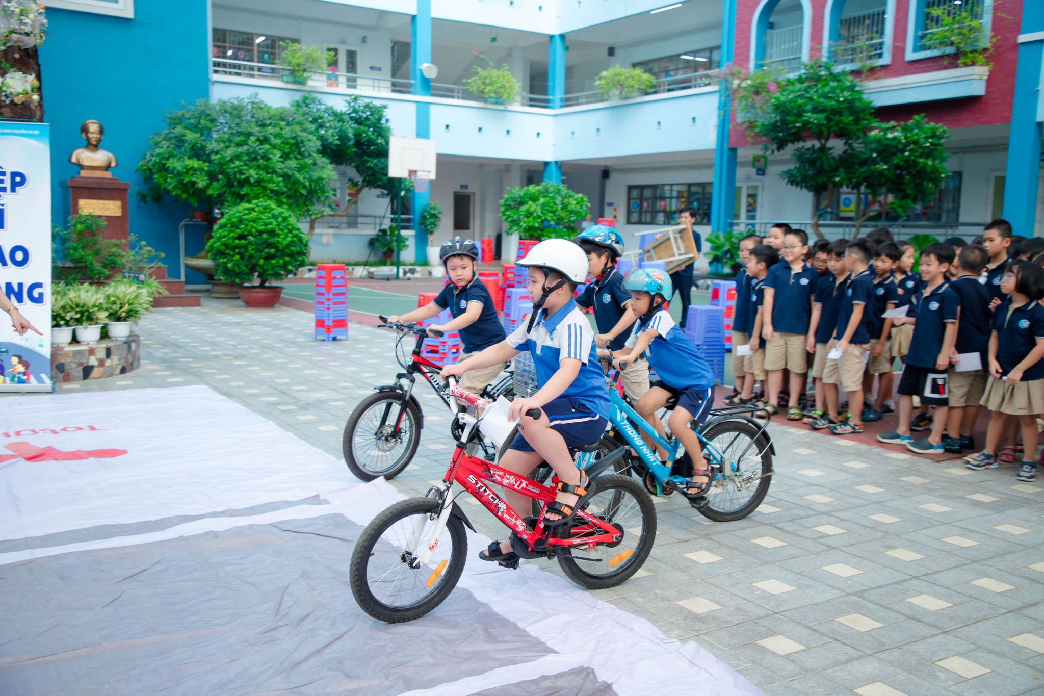 “HỘI VUI AN TOÀN GIAO THÔNG” DÀNH CHO KHỐI 3