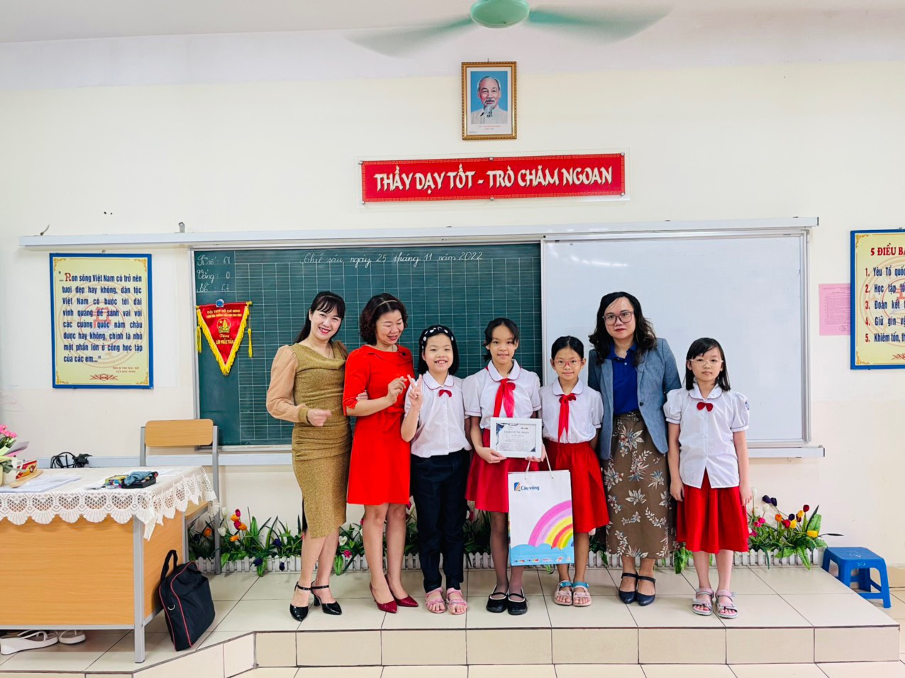 [TÔI_TÀI_NĂNG_SỐ_96] LÊ HÀ PHƯƠNG – TÀI NĂNG TOÁN HỌC VÀ LUÔN THAM GIA CÁC HOẠT ĐỘNG THIỆN NGUYỆN