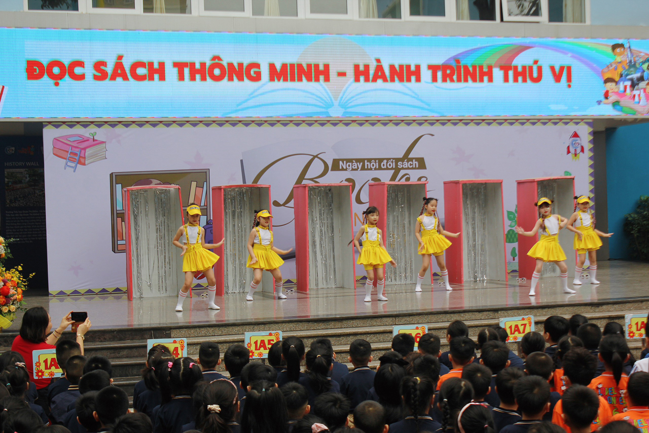 NGÀY HỘI ĐỌC SÁCH - ĐỔI SÁCH 2023, TẠI TRƯỜNG TIỂU HỌC ĐOÀN THỊ ĐIỂM - HÀ NỘI