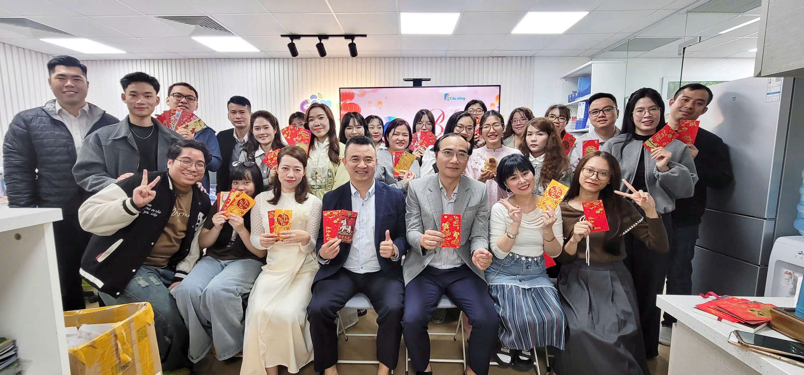 KHAI XUÂN RỰC RỠ - KHỞI ĐẦU HANH THÔNG