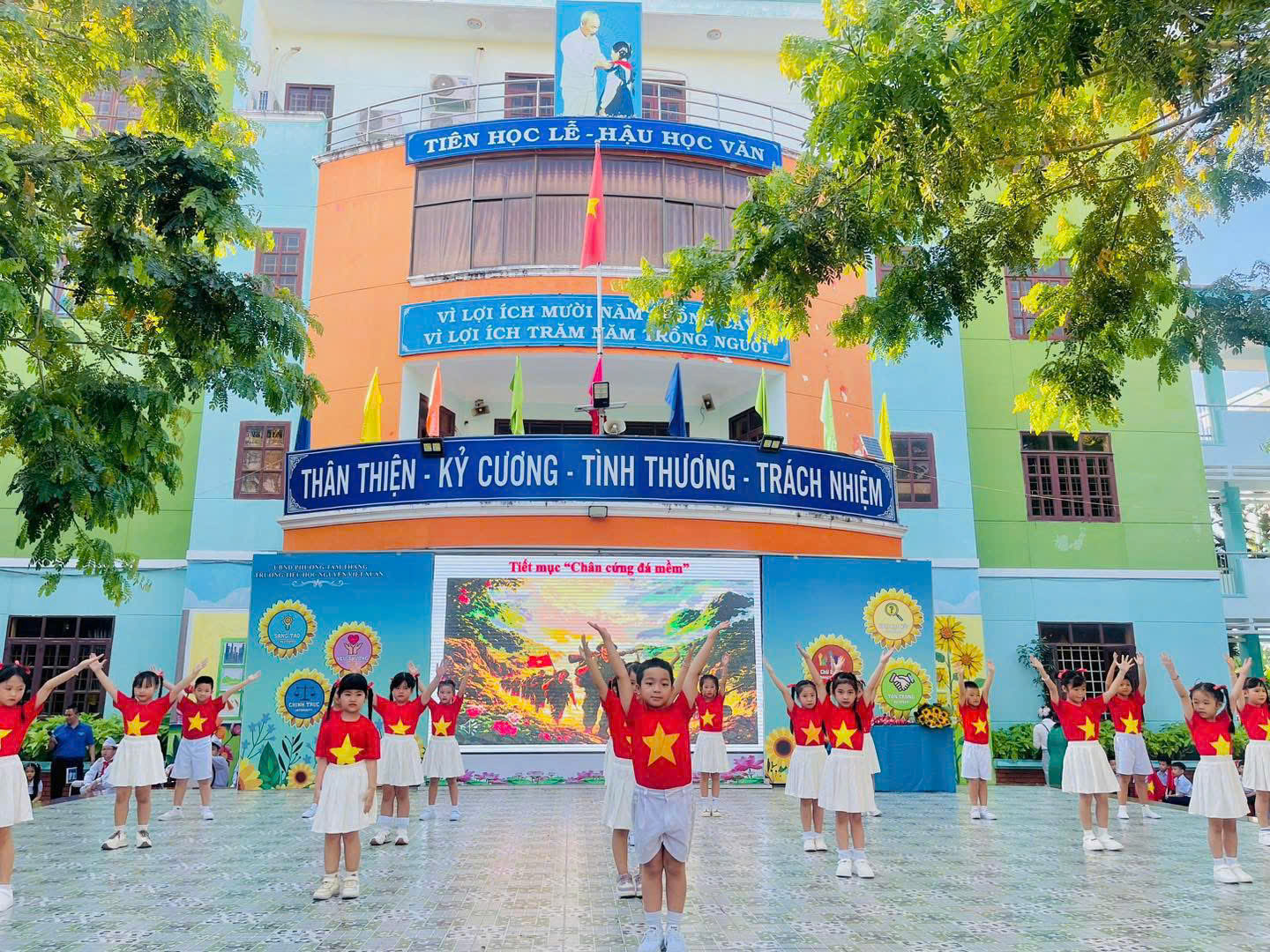 TRƯỜNG TIỂU HỌC NGUYỄN VIẾT XUÂN - PHƯỜNG TAM THẮNG - THÀNH PHỐ HỒ CHÍ MINH