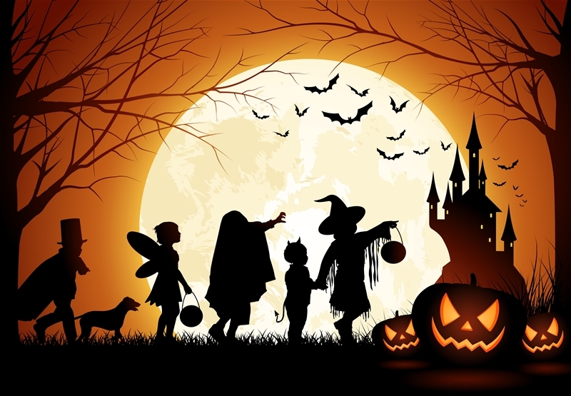 Ngày Halloween không phải là một ngày đáng sợ, mà là một dịp để cả gia đình sum vầy và tận hưởng không khí lễ hội nhộn nhịp. Hãy cùng xem những hình ảnh đẹp và thú vị liên quan đến ngày Halloween.