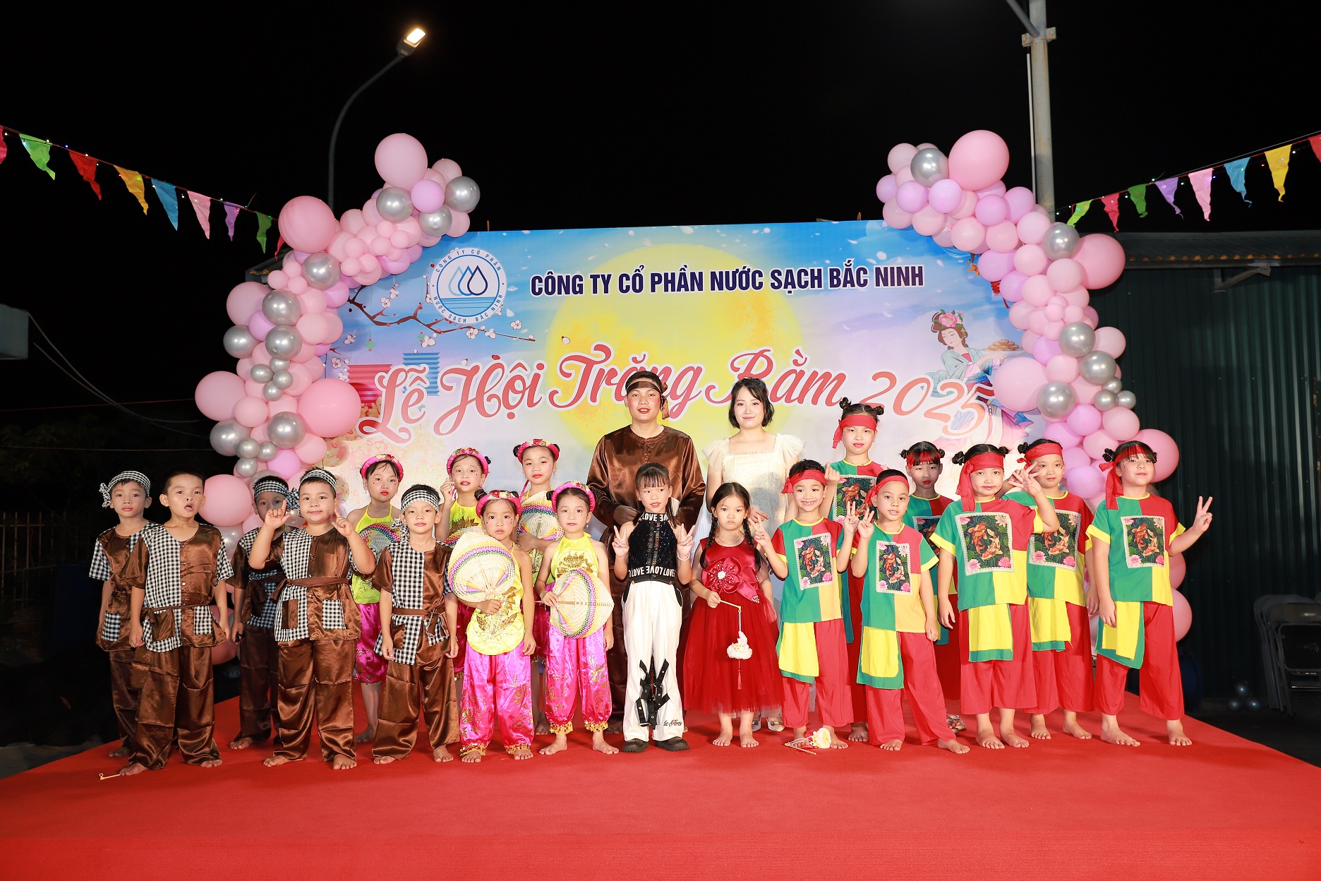 CÔNG TY CỔ PHẦN NƯỚC SẠCH BẮC NINH TỔ CHỨC ĐÊM HỘI TRĂNG RẰM – TRAO GỬI YÊU THƯƠNG ĐẾN CÁC CHÁU THIẾU NHI