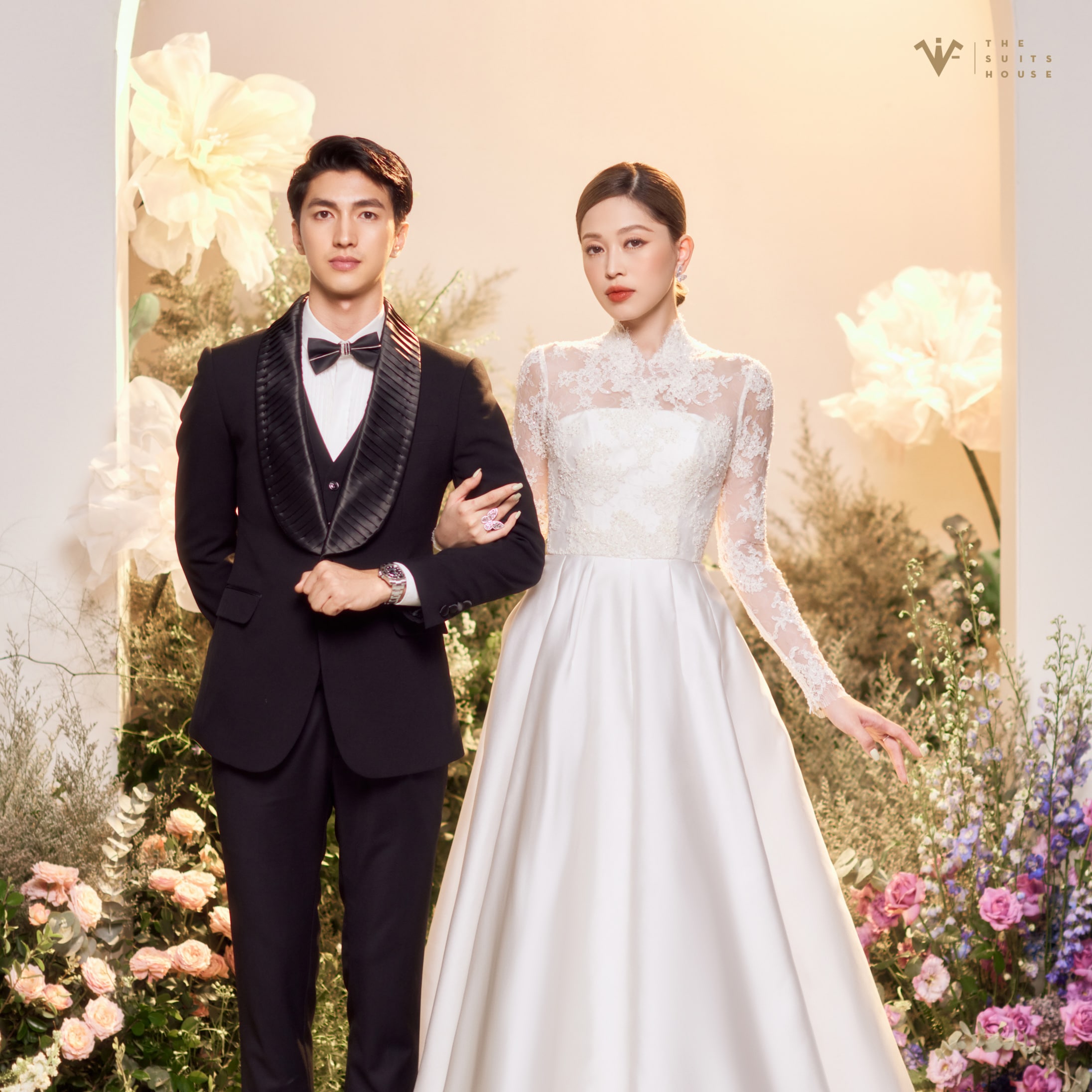 Đám cưới thế kỉ vẫn chưa hạ nhiệt bởi độ hot của cặp đôi diễn viên Bình An và hoa hậu Phương Nga! Đám cưới thế kỉ vẫn chưa hạ nhiệt bởi độ hot của cặp đôi diễn viên Bình An và hoa hậu Phương Nga!
