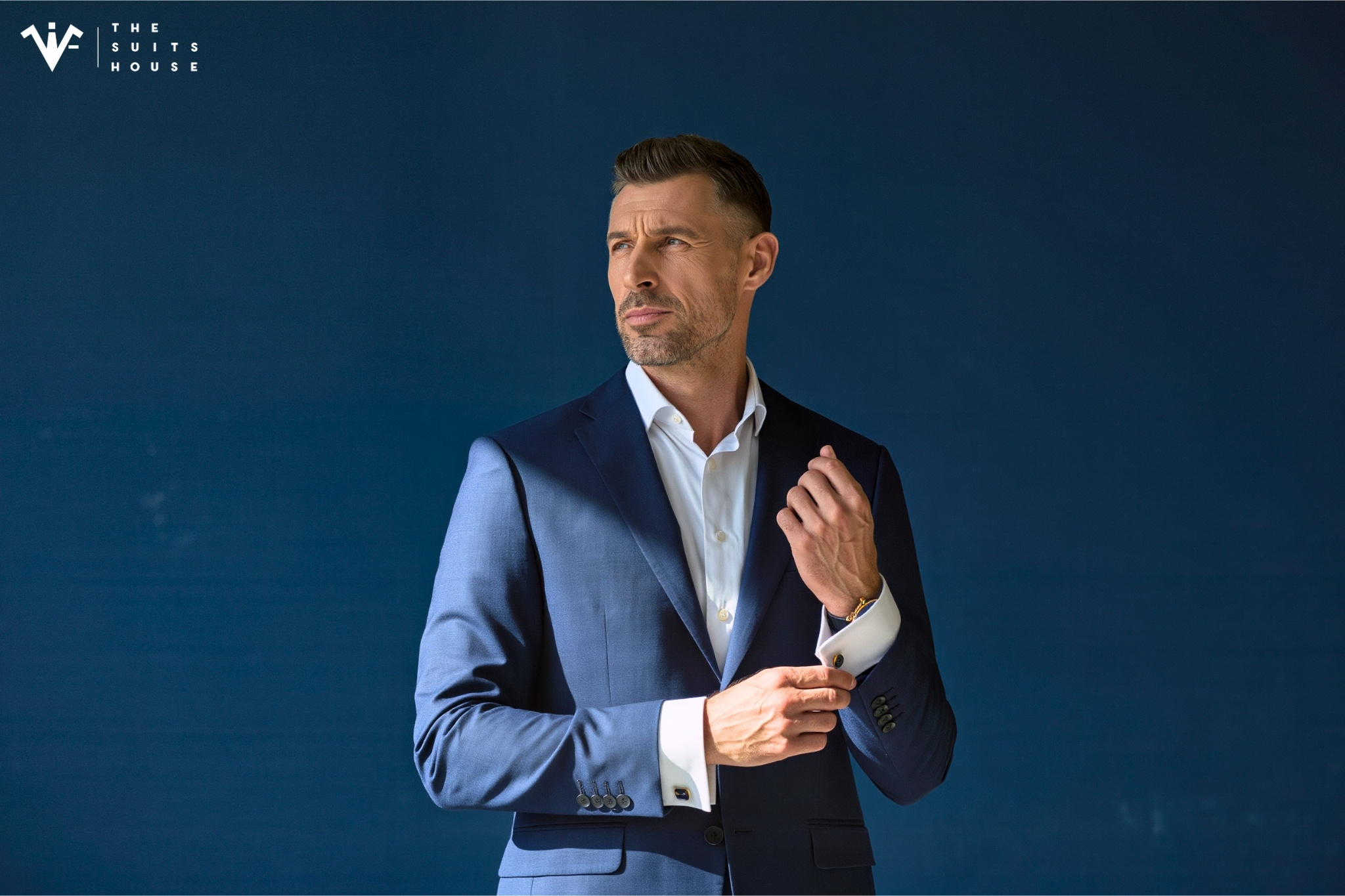 Suit Màu Navy Và Bí Quyết Khẳng Định Phong Thái Quý Ông Suit Màu Navy Và Bí Quyết Khẳng Định Phong Thái Quý Ông
