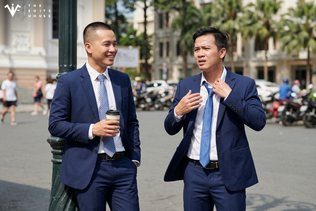 Cấu Trúc Ngực Suit: Bespoke 15 Triệu vs May Sẵn 2 Triệu Khác Gì?