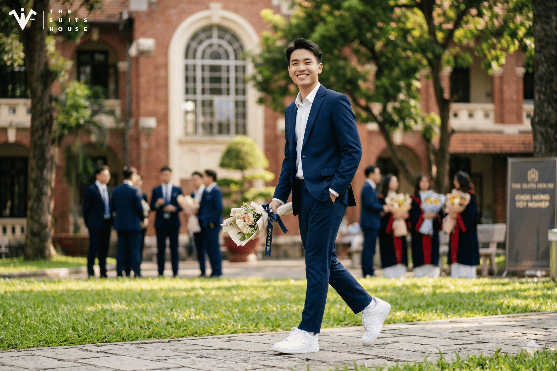 Chọn Suit Chụp Kỷ Yếu, Lễ Tốt Nghiệp - Chững Chạc Nhưng Không Già